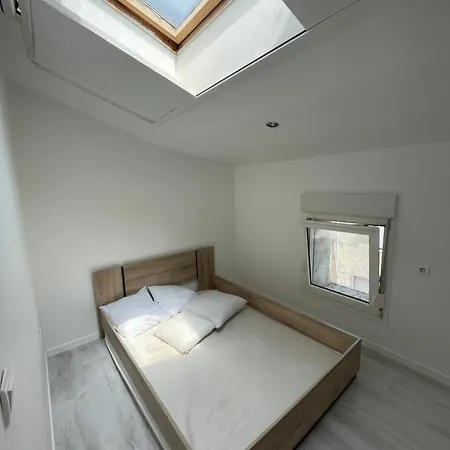 Dans Le Village A La Nouvelle Apartmán